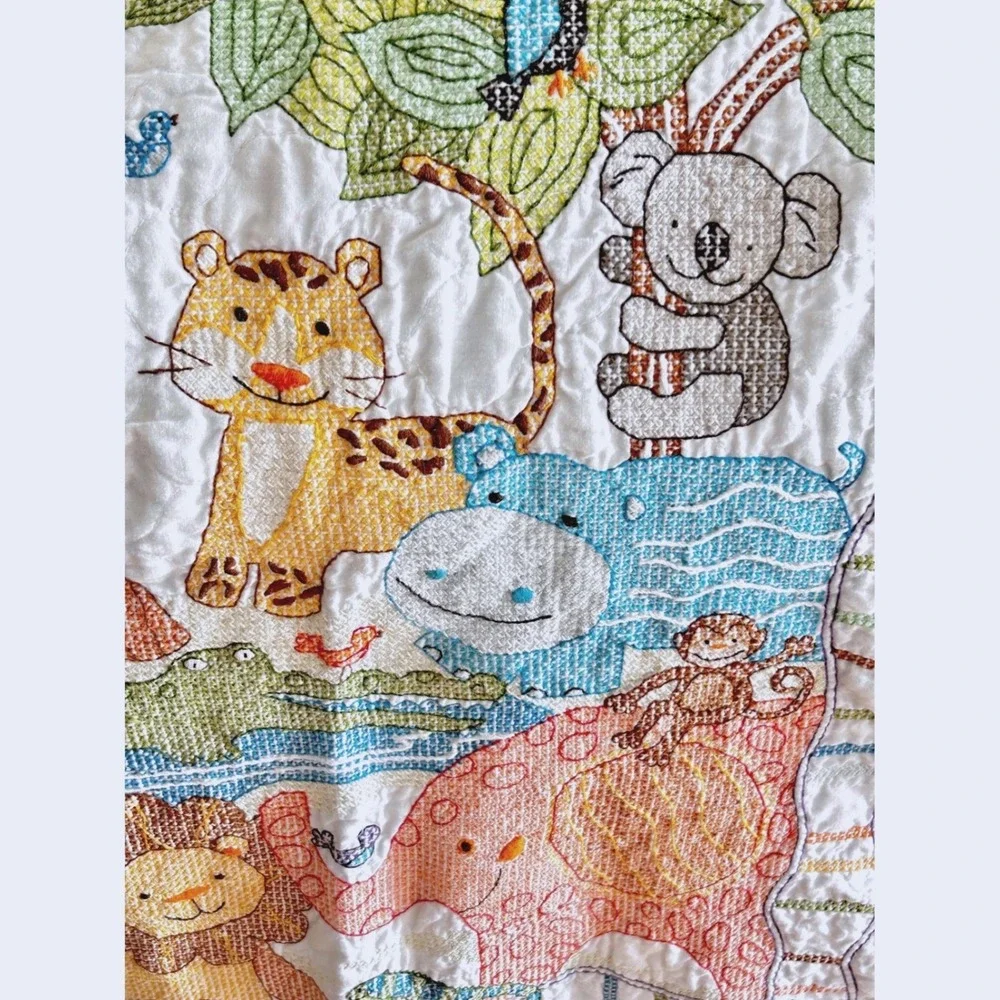 Handmade Baby‎ Hugs Mod Zoo Stamped Quilt Cross Stitch Finished Nursery Animals